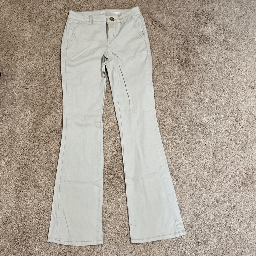 Size 0. Boot cut pants